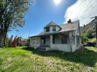 193 Golden Rd, Oroville, WA 98844