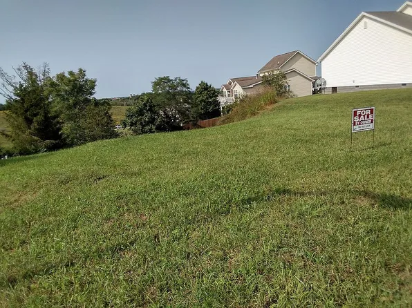 6035 Tanglewood Dr, Lawrenceburg, KY 40342