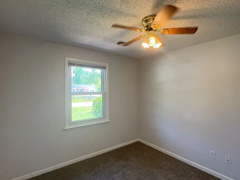 94 Vandergrift Dr — Photo 22