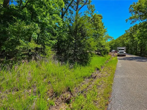 LOT 1342 Champion Dr, Sunrise Beach, MO 65079