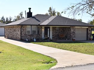 1220 E Ash St, El Reno, OK 73036