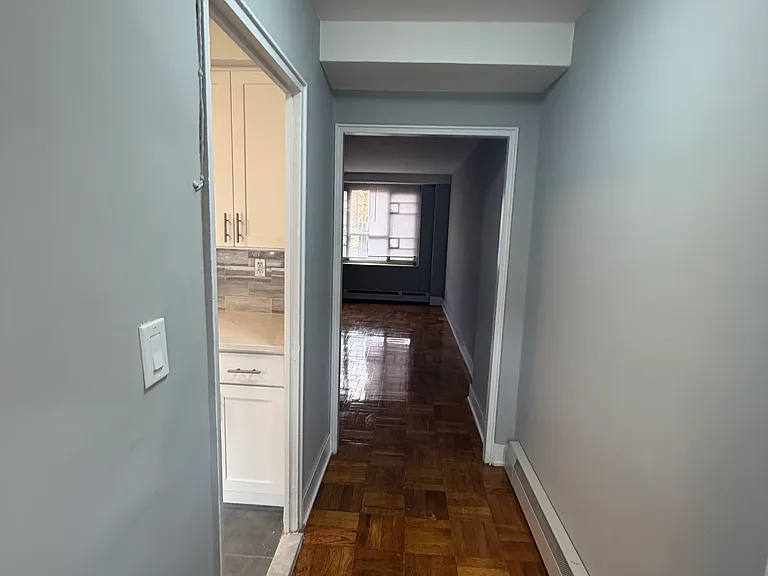 186th Ln — Photo 2