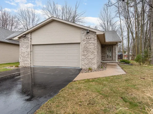 600 Lakeside Cir, Midland, MI 48640