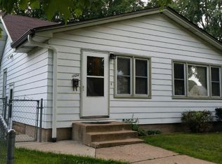 1884 Hyacinth Ave E, Saint Paul, MN 55119