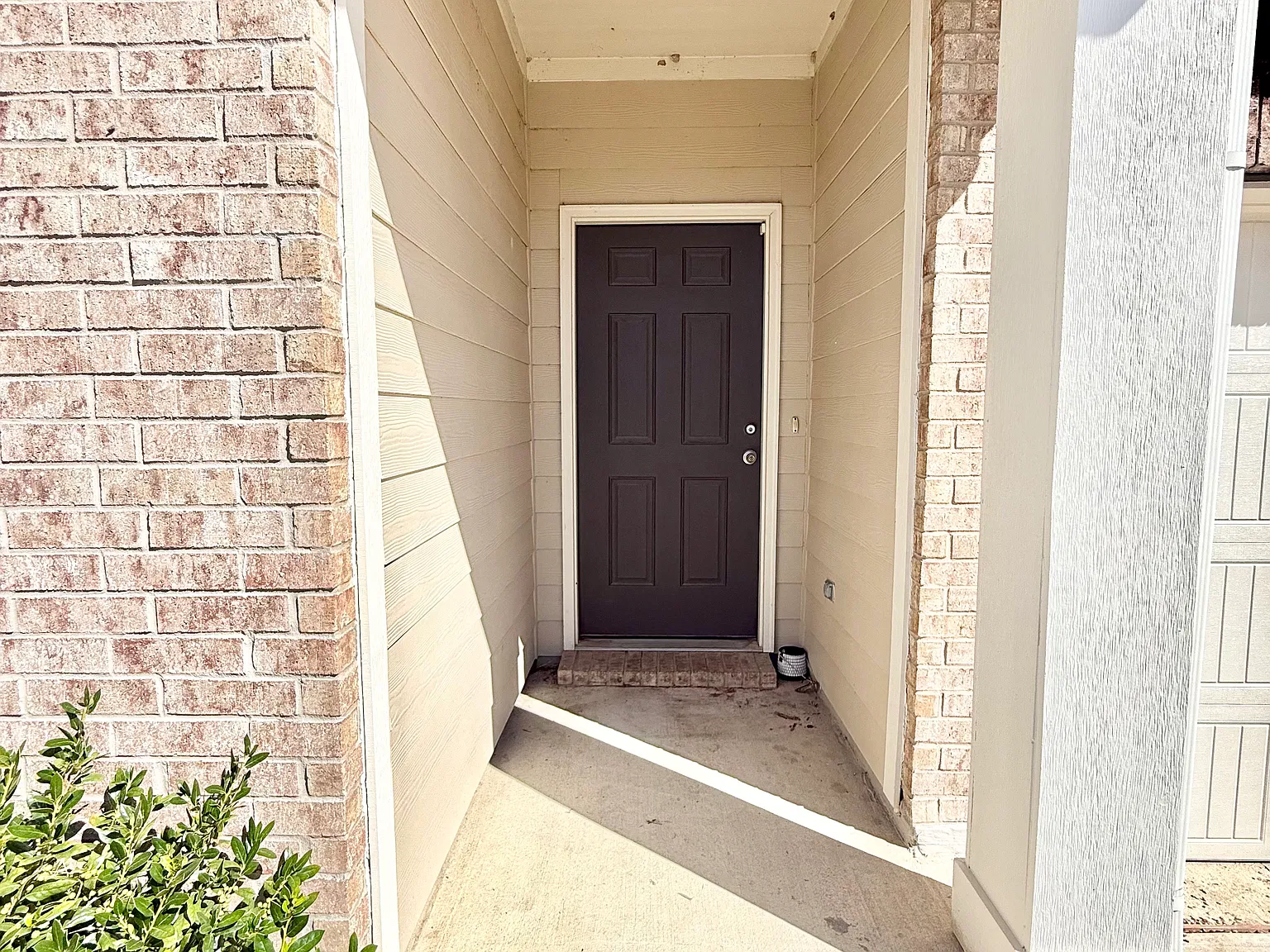 3 bed, 1589 sqft, $1,950 — Photo 2