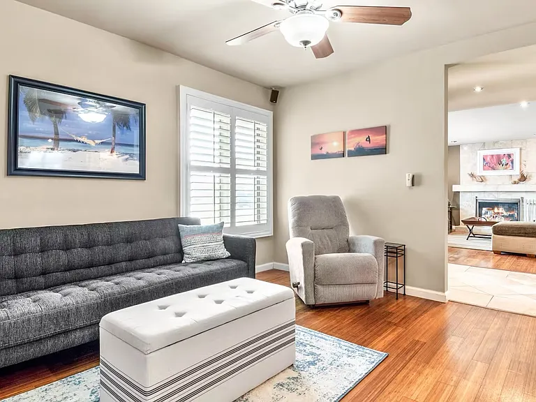 21111 Barbados Cir — Photo 32