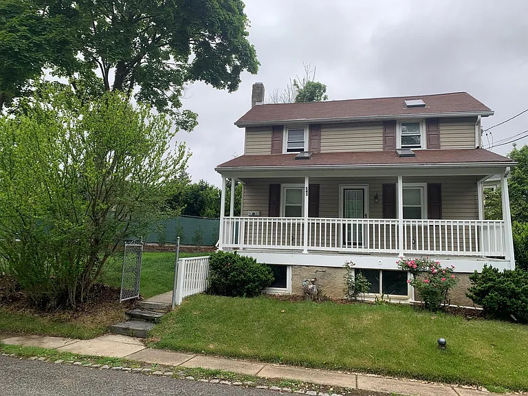 543 Old Lancaster Rd — Photo 1