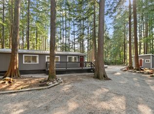 1301 Deep Valley Dr, Maple Falls, WA 98266