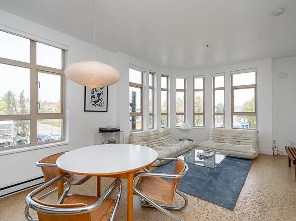 2828 Main St #303, Vancouver, BC V5T 3G2