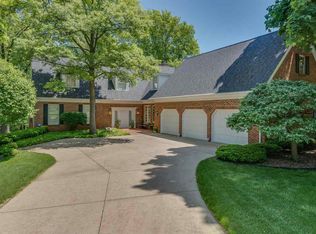 1425 Honan Dr, South Bend, IN