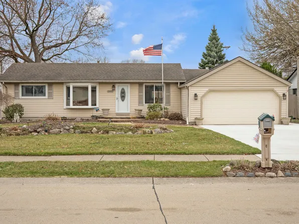 2440 Lindell Rd, Sterling Heights, MI 48310