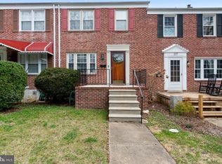 215 Medwick Garth W, Baltimore, MD 21228