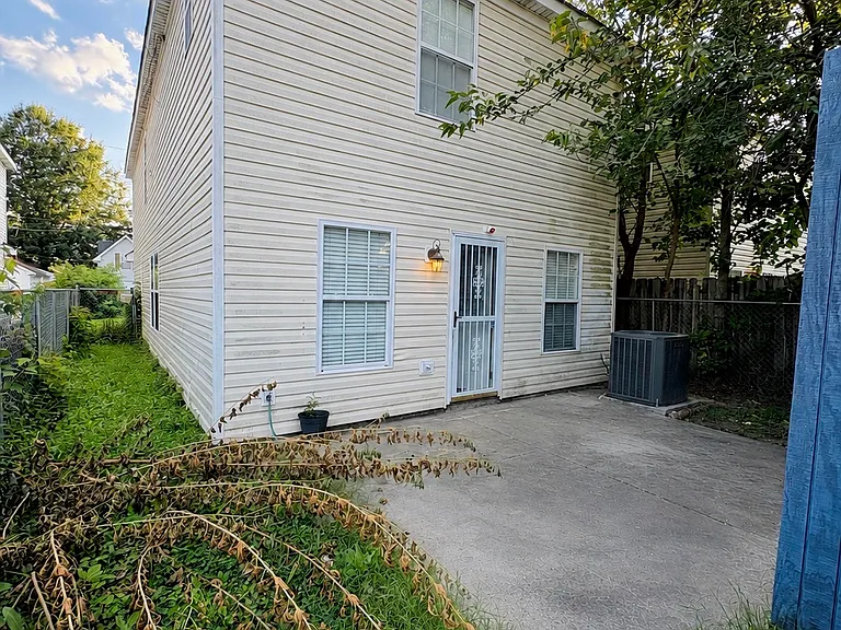 1712 Weber Ave — Photo 18