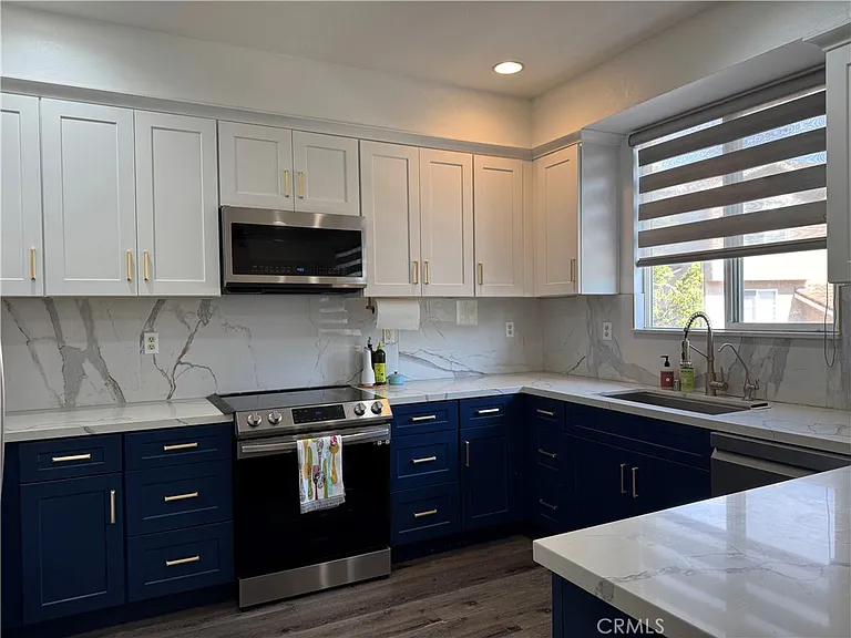 2271 Yarbough Dr — Photo 5