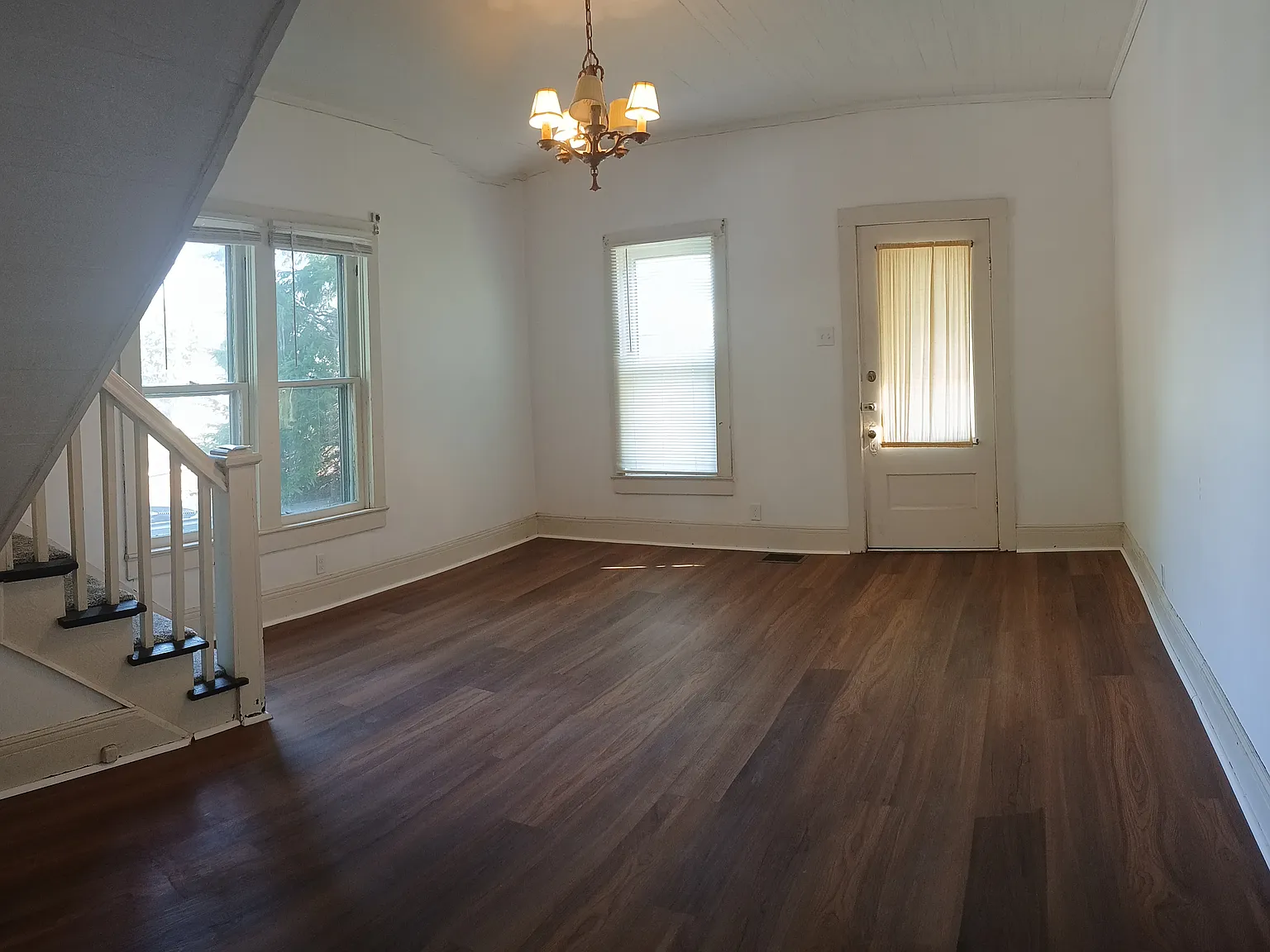 3 bed, 975 sqft, $925 — Photo 4