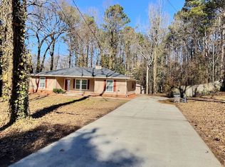 586 Ridge Ave SW, Mableton, GA 30126