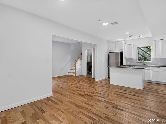 3rd image of 18 Fairfield Woods Road