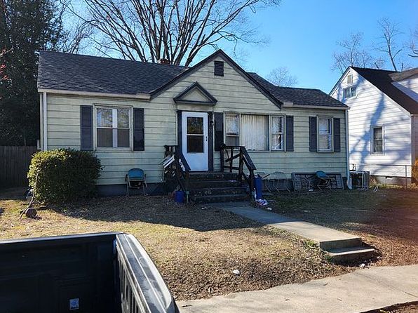 710 Forest View Dr, Richmond, VA 23225
