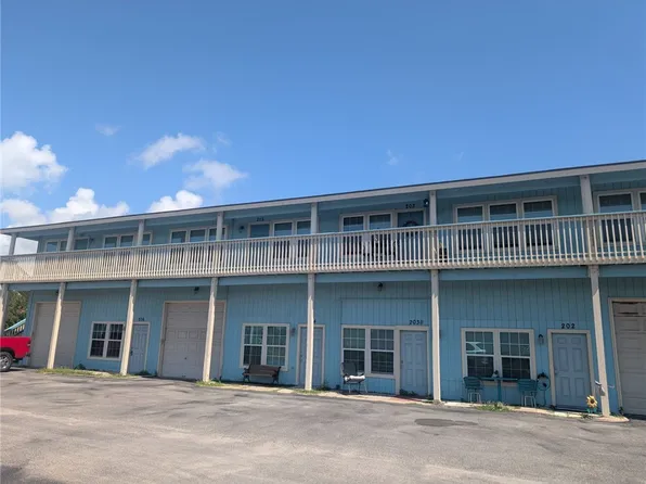 1809 Hillcrest Dr APT 205, Rockport, TX 78382