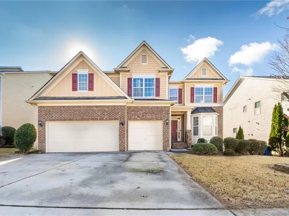 1067 Preserve Park Dr, Loganville, GA 30052