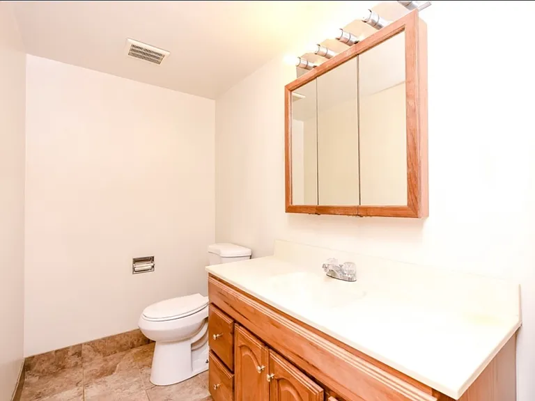 218 E Bailey Rd — Photo 6