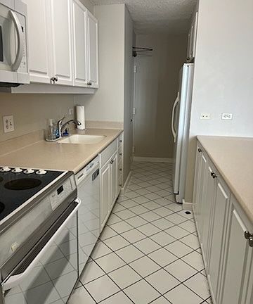 3rd image of 1778 Ala Moana Blvd APT 3203