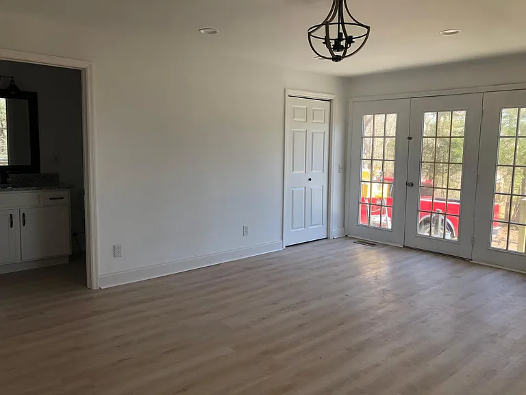 1225 York Rd NE — Photo 14