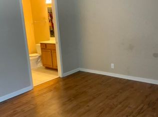 6504 Renate Rd, Louisville, KY 40291