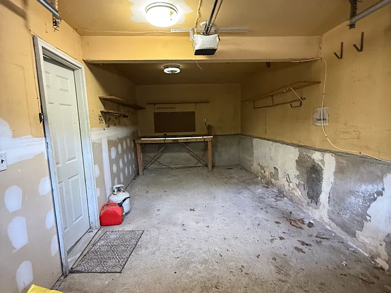 82 Lincoln St — Photo 11