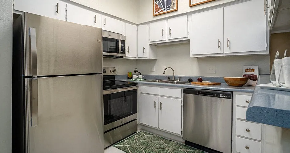 Woodlake on the Bayou Apartments — Photo 3