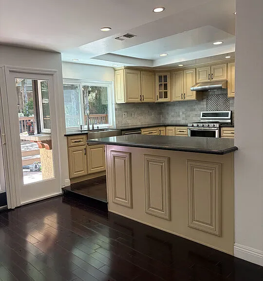 2880 Woodwardia Dr — Photo 10