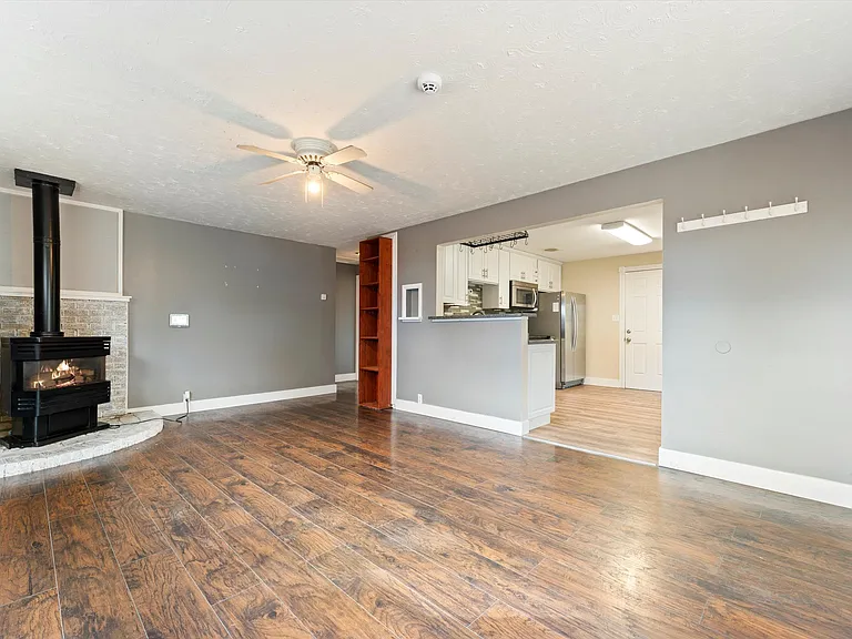 650 Market St — Photo 10