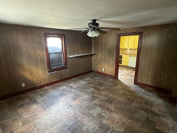 2nd image of 1716 W Hovey Street