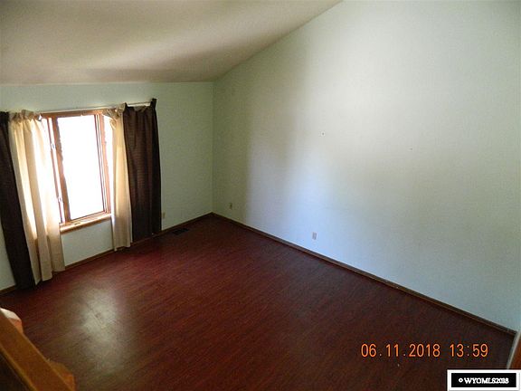 4th image of 1245 Midwest Dr