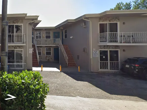 1380 SW 2nd St, Miami, FL