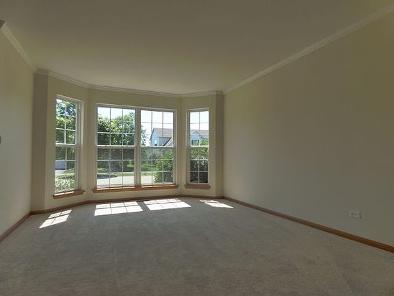 2nd image of 332 W Winding Trail Cir