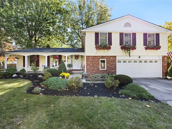 373 Hunters Ln, Williamsville, NY 14221