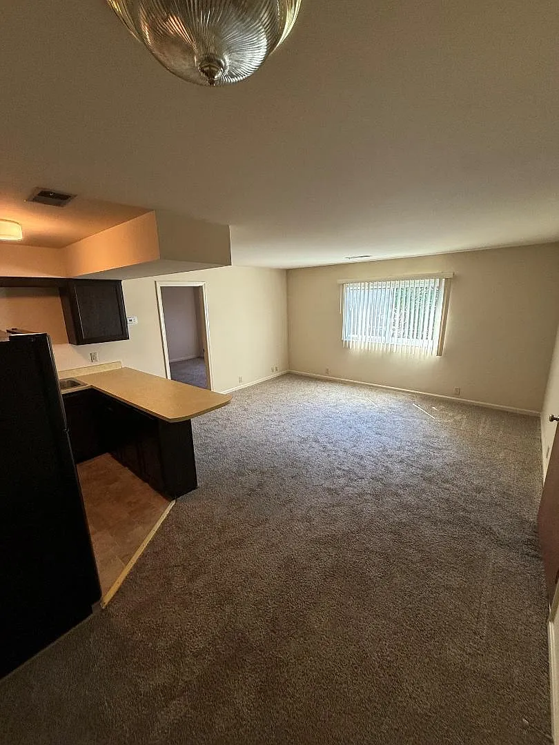 51 S. Barker Ave — Photo 2