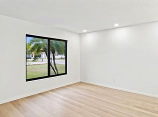 1063 Gantt Ave, Sarasota, FL 34232