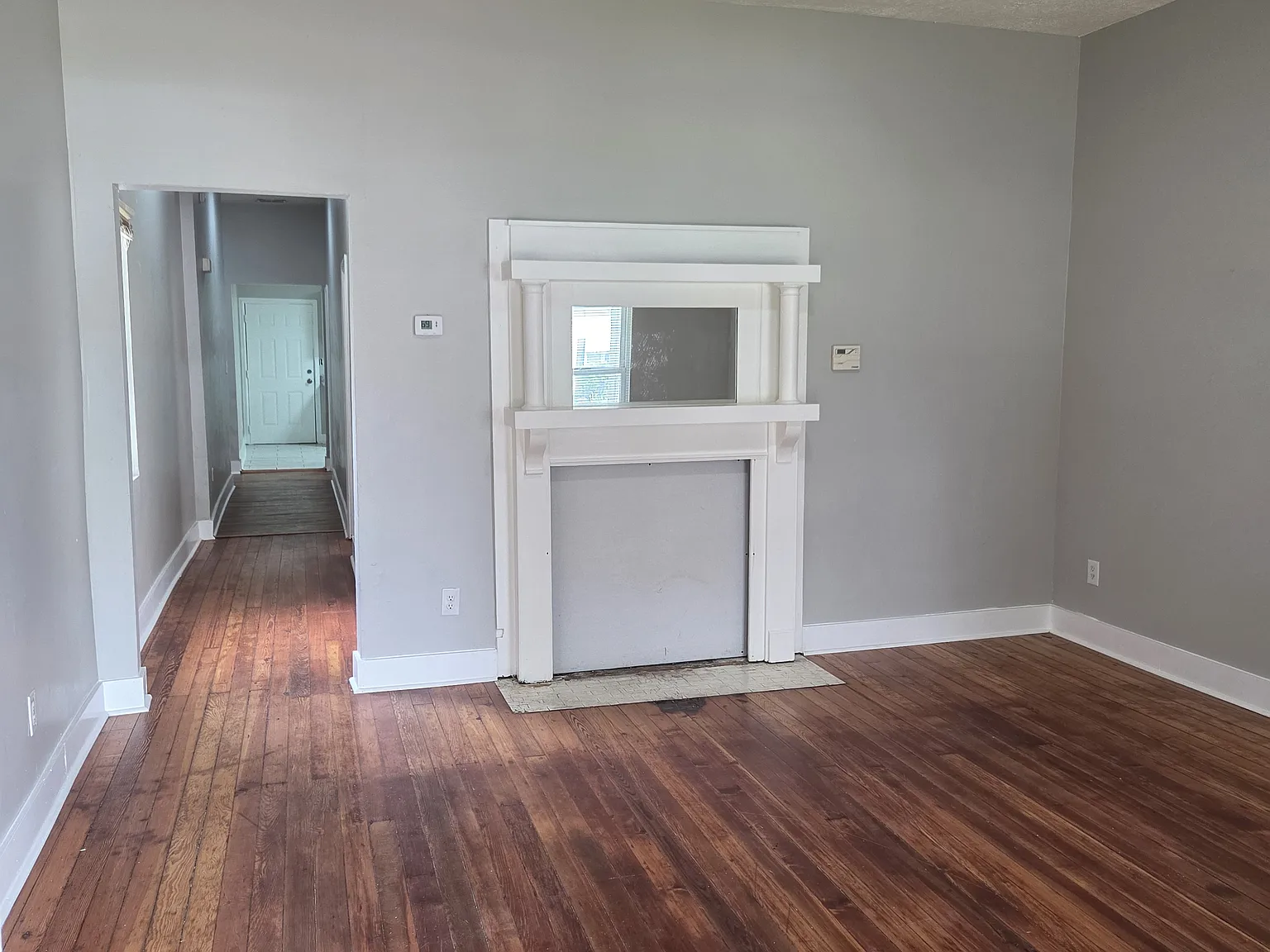 3 bed, 1000 sqft, $1,275 — Photo 2