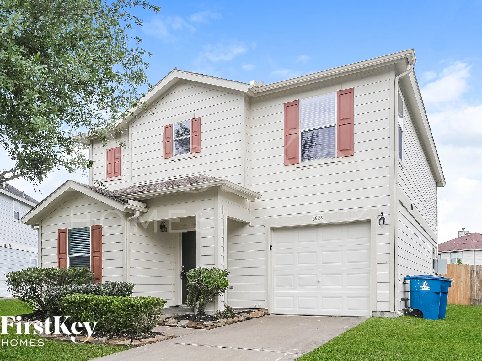 3 bed, 2.5 bath, 2207 sqft, $1,960 — Photo 2