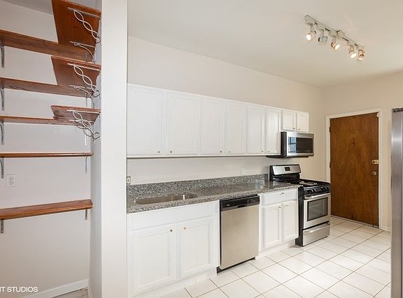 4th image of 6203 S Dorchester Ave #1