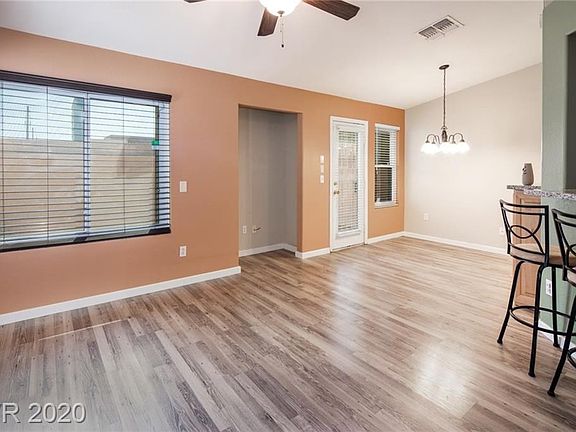 4th image of 51 Belle Soleil Ave