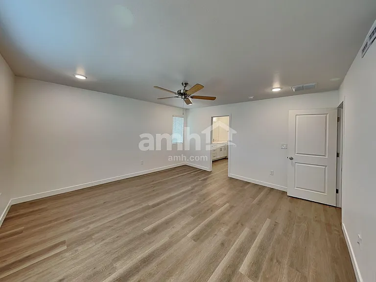 12638 W Flynn Ln — Photo 11