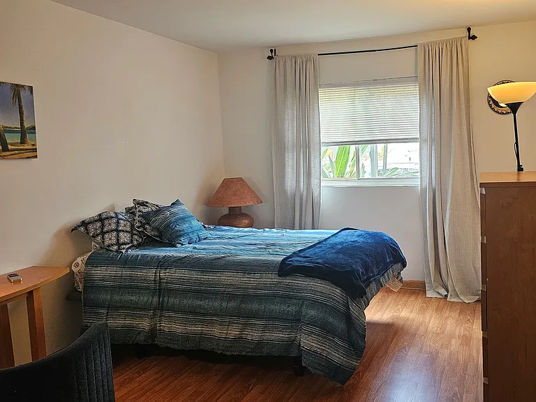 1645 Emerald St #1A — Photo 5