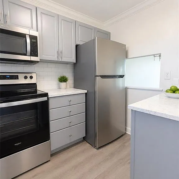 225 Turtle Lake Ct #210 — Photo 2