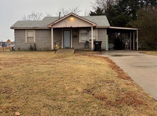 408 SW 1st St, Moore, OK 73160