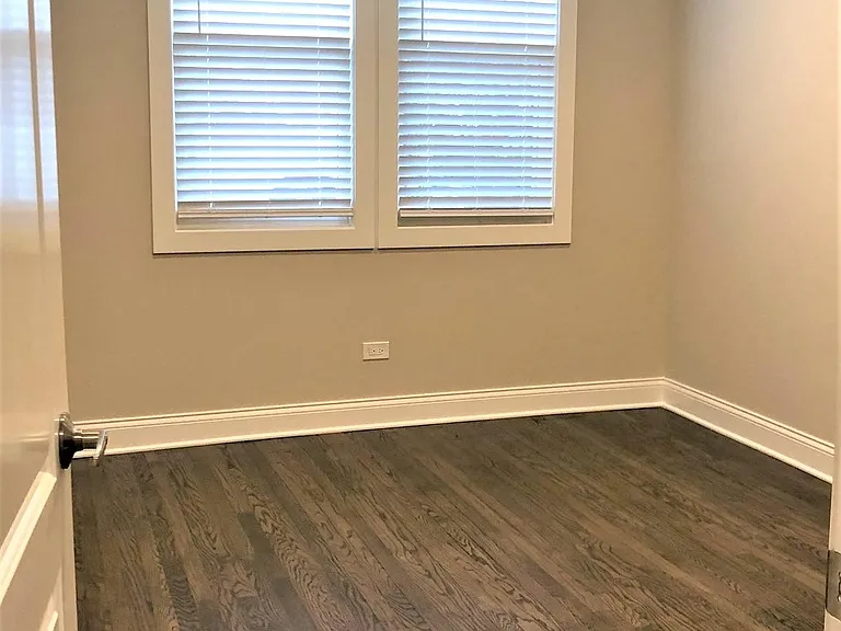 1432 W Farragut Ave #G — Photo 12