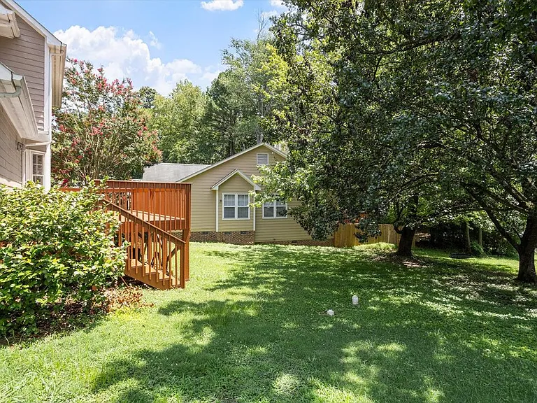 302 Wax Myrtle Ct — Photo 11