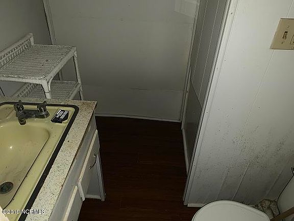 5th image of 1104 Lake Road